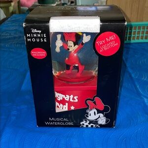 Disney Minnie Mouse “Congrats Grad” musical water globe - new in box